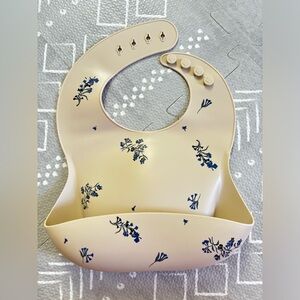 Mushie Floral Bib